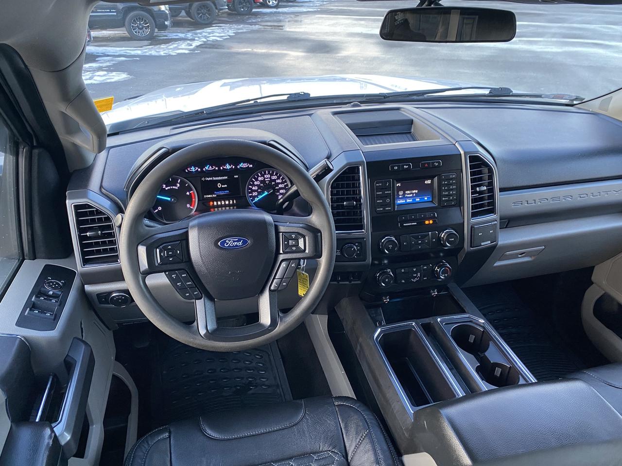 2019 Ford F-350 XLT BDS LEVEL/WHEEL/TIRE/LEATHER PKG!! Photo