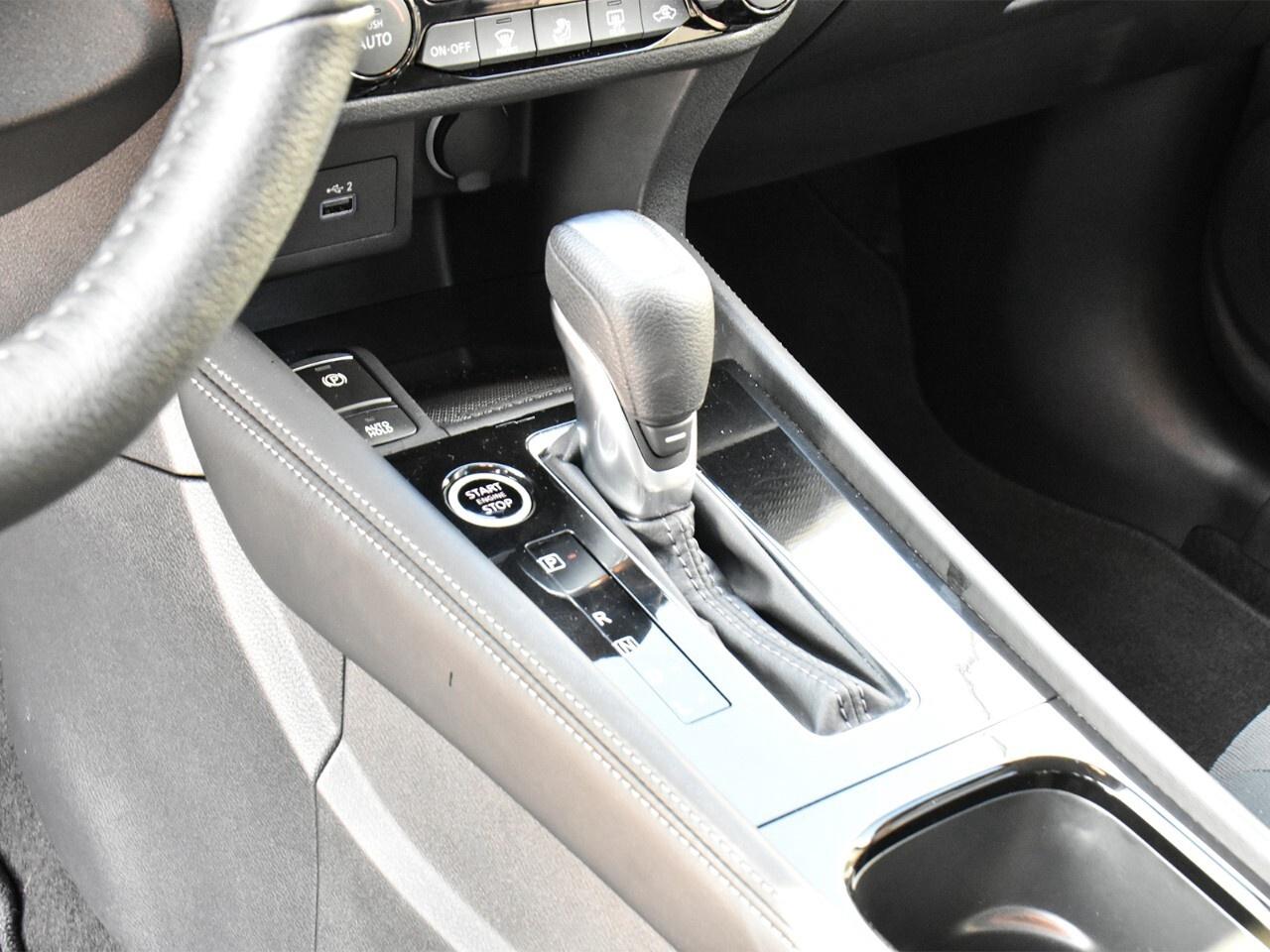 2024 Nissan Kicks SV FWD, APPLE CARPLAY, REMOTE START Photo