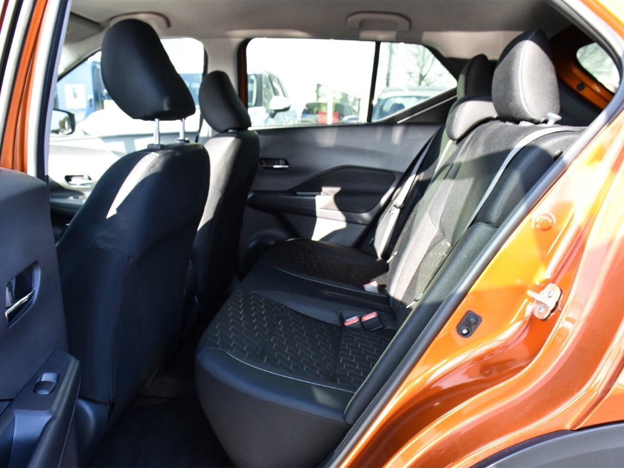 2024 Nissan Kicks SV FWD, APPLE CARPLAY, REMOTE START Photo