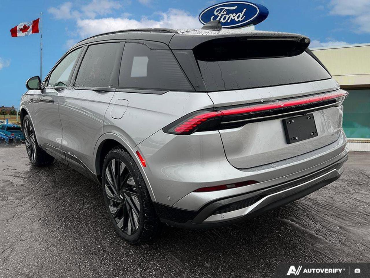 2024 Lincoln Nautilus Reserve   MOONROOF   LTHR   HTD STEER WHEEL MOONRO Photo4