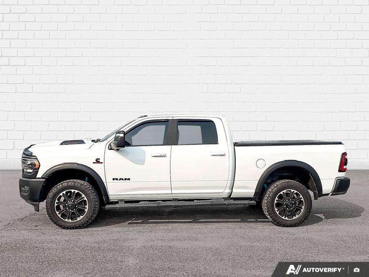 2024 RAM 2500 RUNNING BOARDS. ALL WEATHER MATS. TONNEAU COVER. HEATED BACK SEATS. TRAILER REVERSE GUIDANCE. CERTIFIED. Photo5