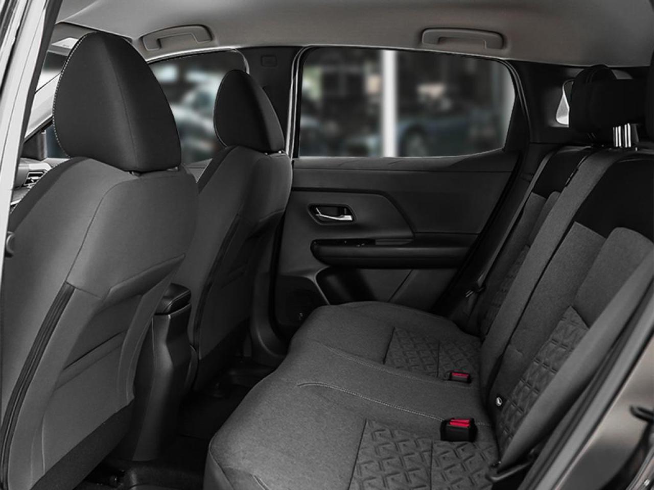 2025 Nissan Kicks SV Photo