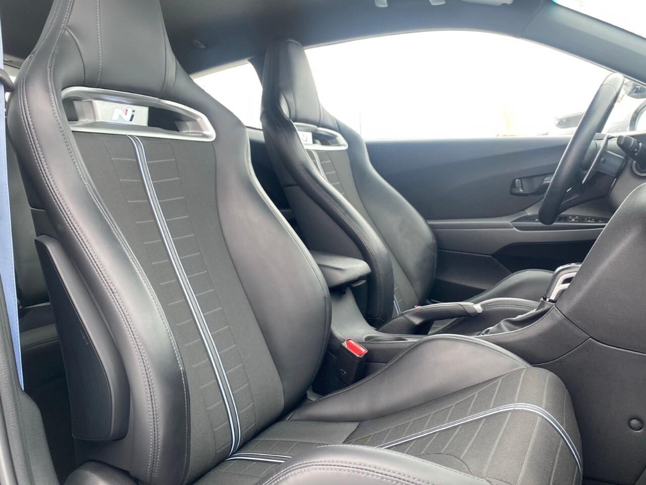 2021 Hyundai Veloster N DCT Photo