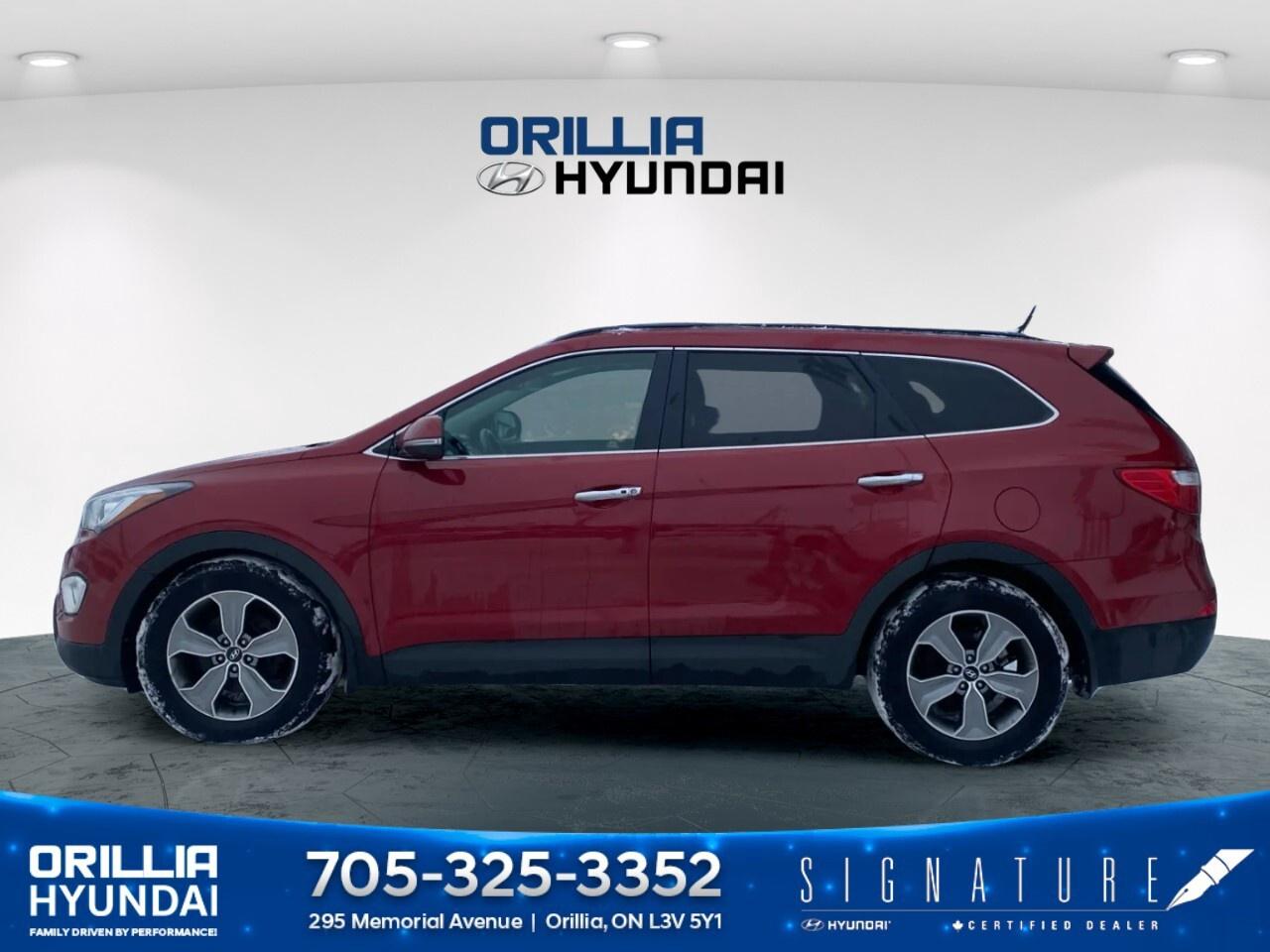 2015 Hyundai Santa Fe XL AWD 4dr 3.3L Auto Luxury Photo