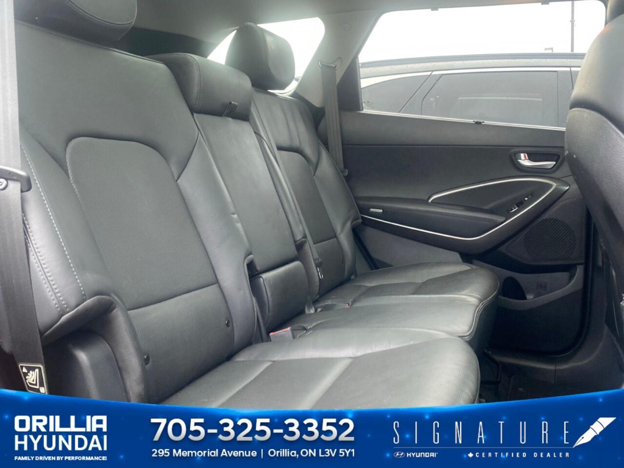 2015 Hyundai Santa Fe XL AWD 4dr 3.3L Auto Luxury Photo