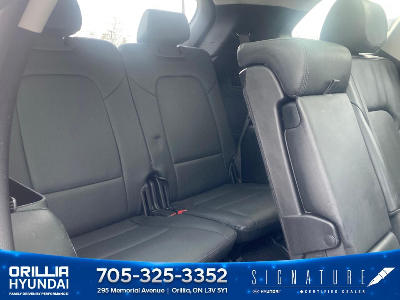 2015 Hyundai Santa Fe XL AWD 4dr 3.3L Auto Luxury Photo