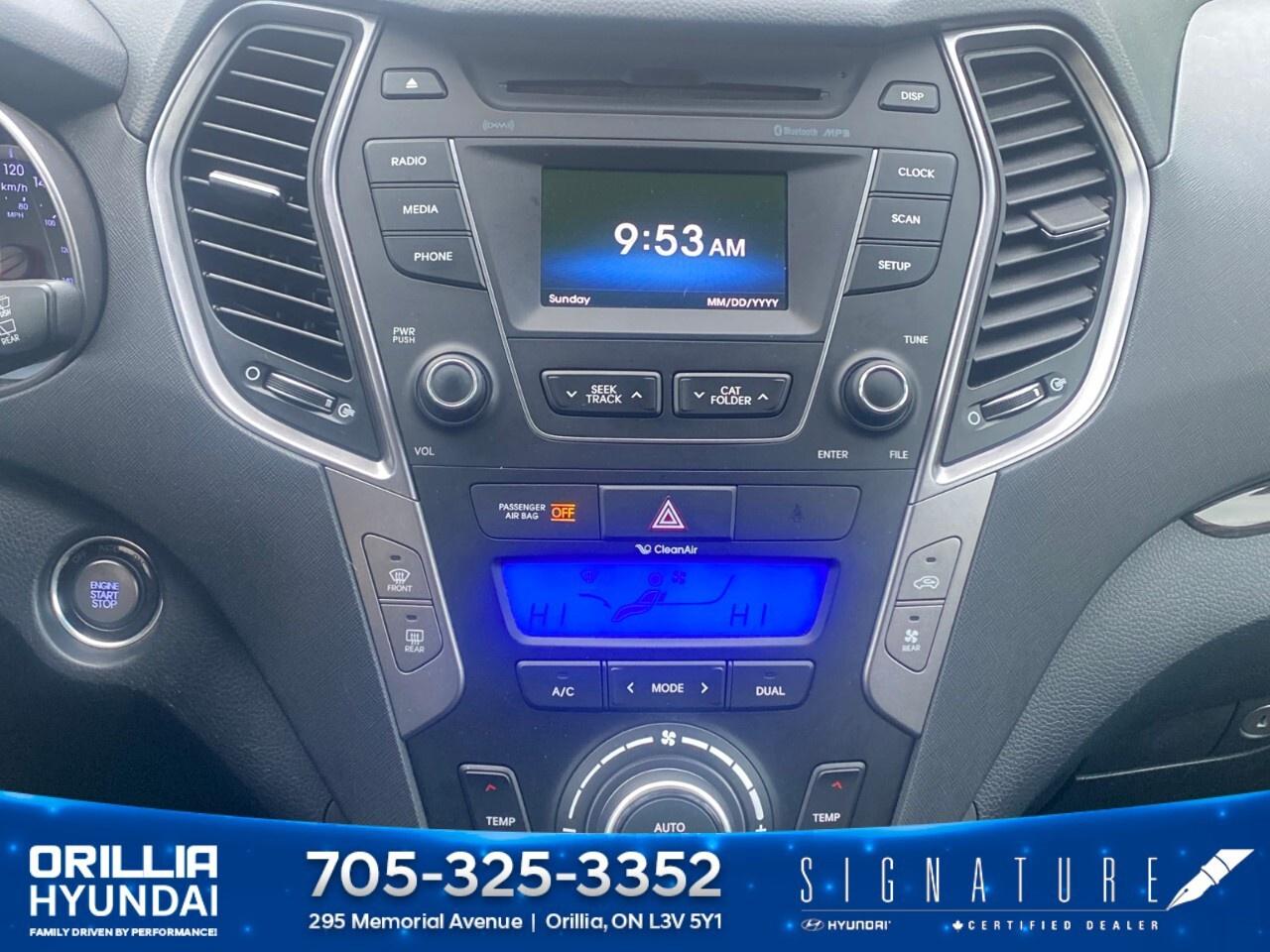 2015 Hyundai Santa Fe XL AWD 4dr 3.3L Auto Luxury Photo