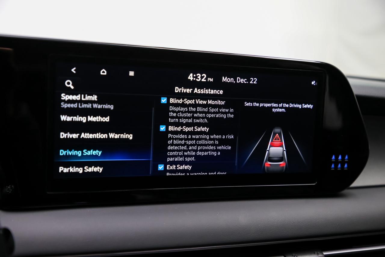 2025 Hyundai PALISADE URBAN 8 PASSENGER AWD 1OWNER NOACCIDENT WARRANTY Photo