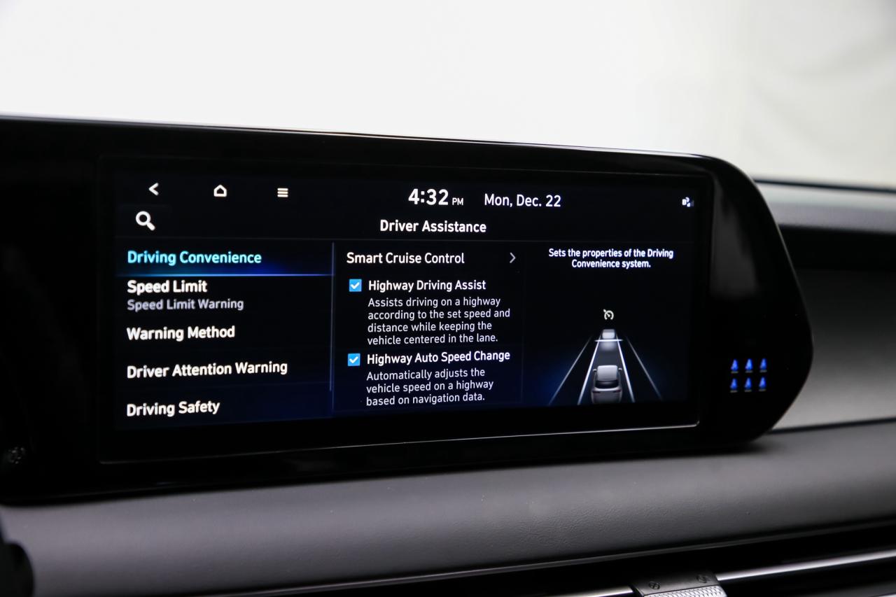 2025 Hyundai PALISADE URBAN 8 PASSENGER AWD 1OWNER NOACCIDENT WARRANTY Photo