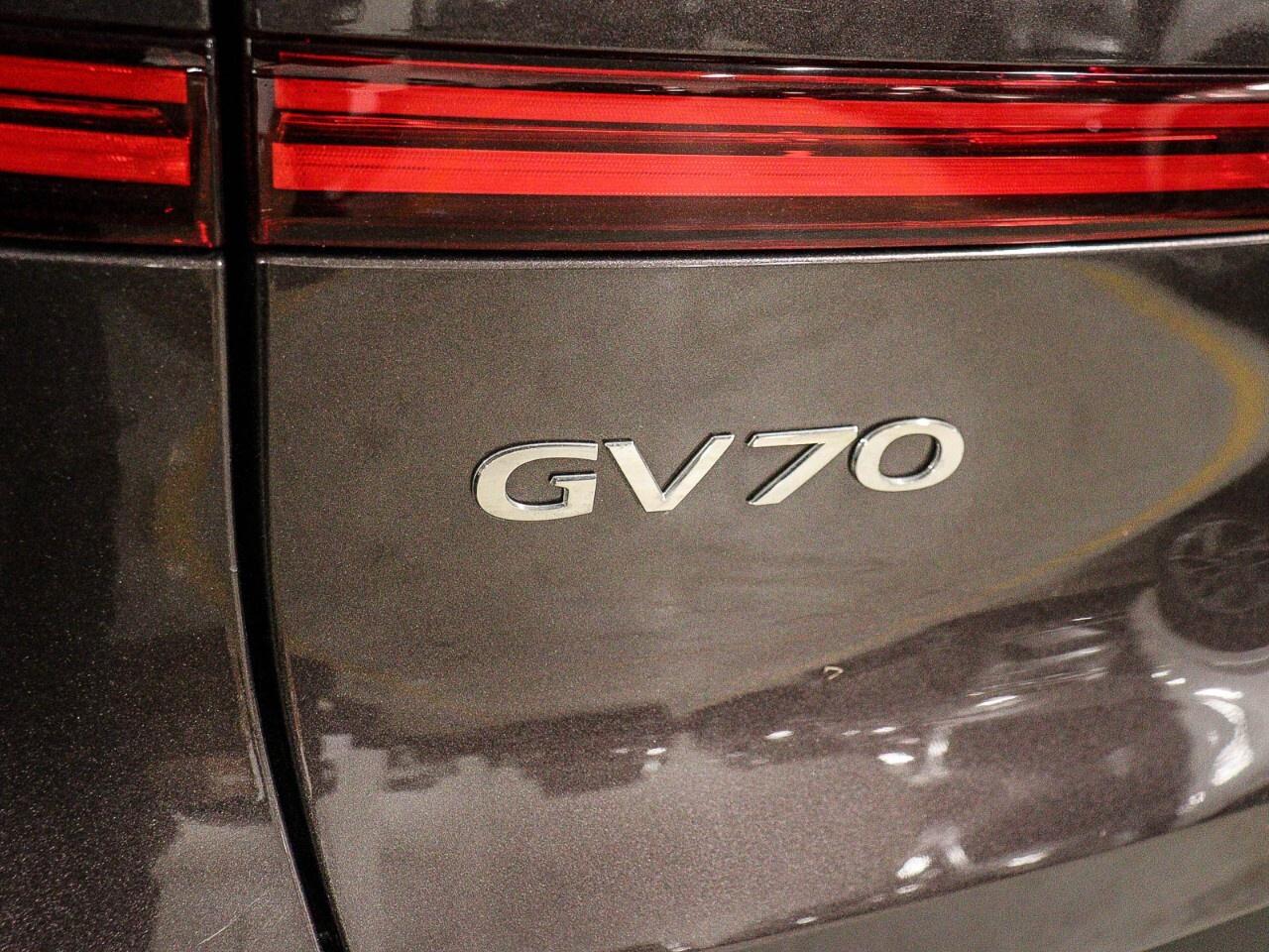 2023 Genesis GV70 3.5T Sport Plus AWD Photo