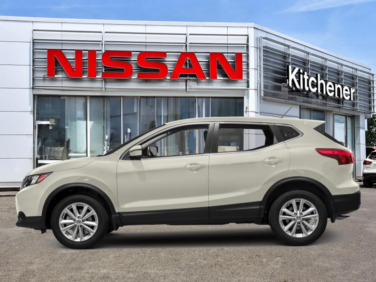 2017 Nissan Qashqai S   *AS-IS*   Manual   Bluetooth Photo