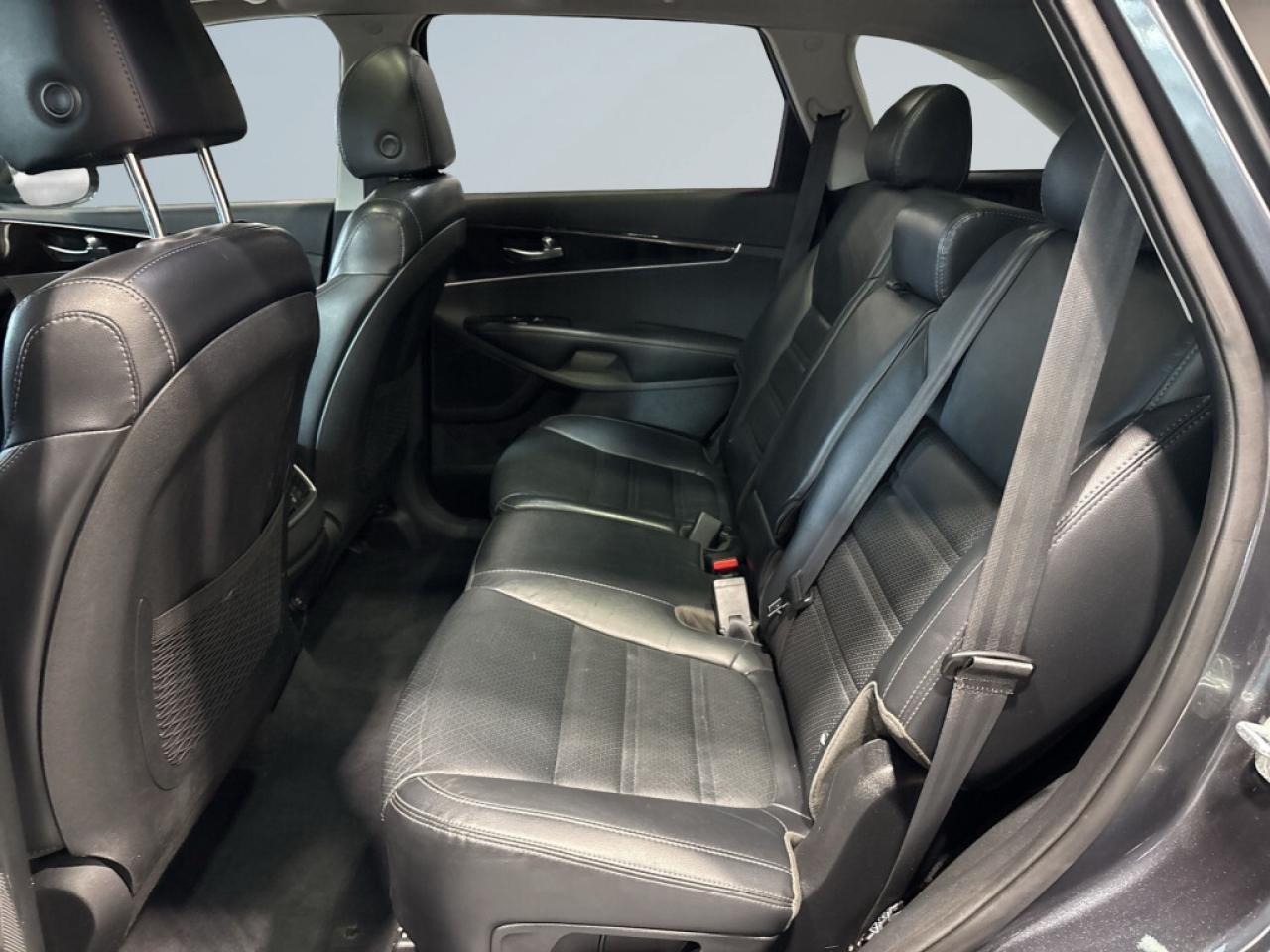 2020 Kia Sorento EX AWD/ 7 Seater/Leather/Sunroof/NAVI/Drive Assist Photo