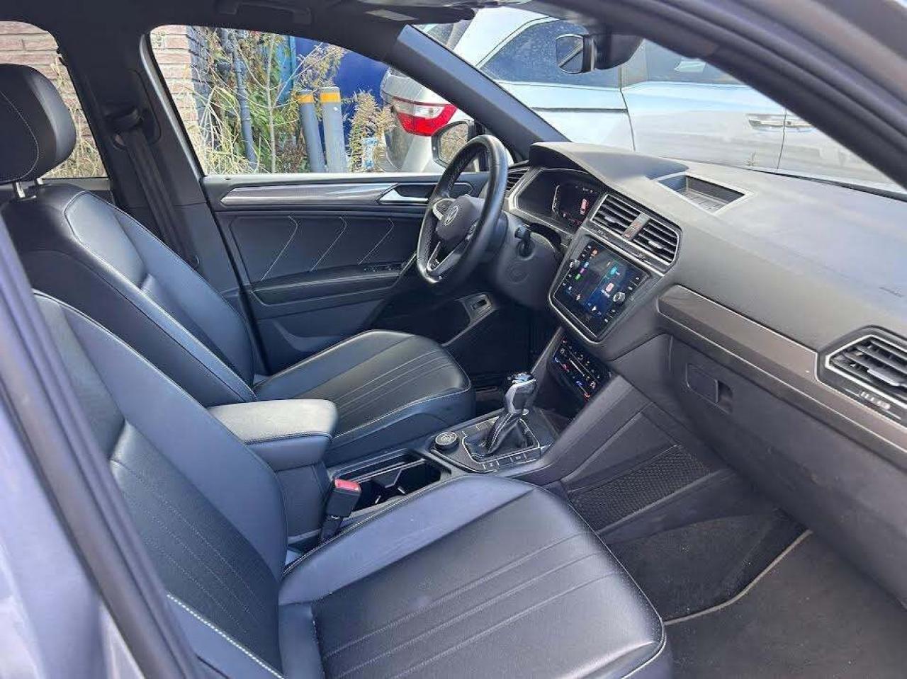 2023 Volkswagen Tiguan R-Line Black Edition 4MOTION/Leather/Sunroof/NAVI/ Photo