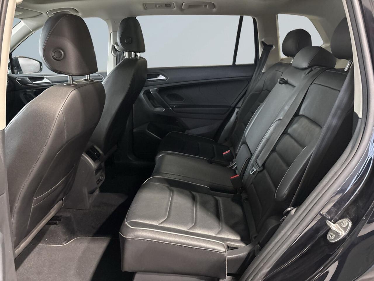 2020 Volkswagen Tiguan Highline 4MOTION / Remote Start / Leather / NAV / Photo