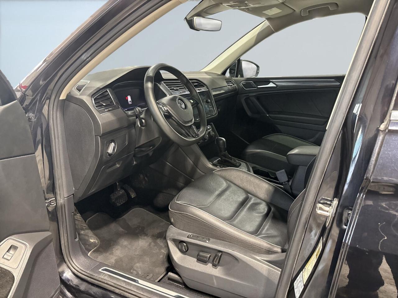 2020 Volkswagen Tiguan Highline 4MOTION / Remote Start / Leather / NAV / Photo