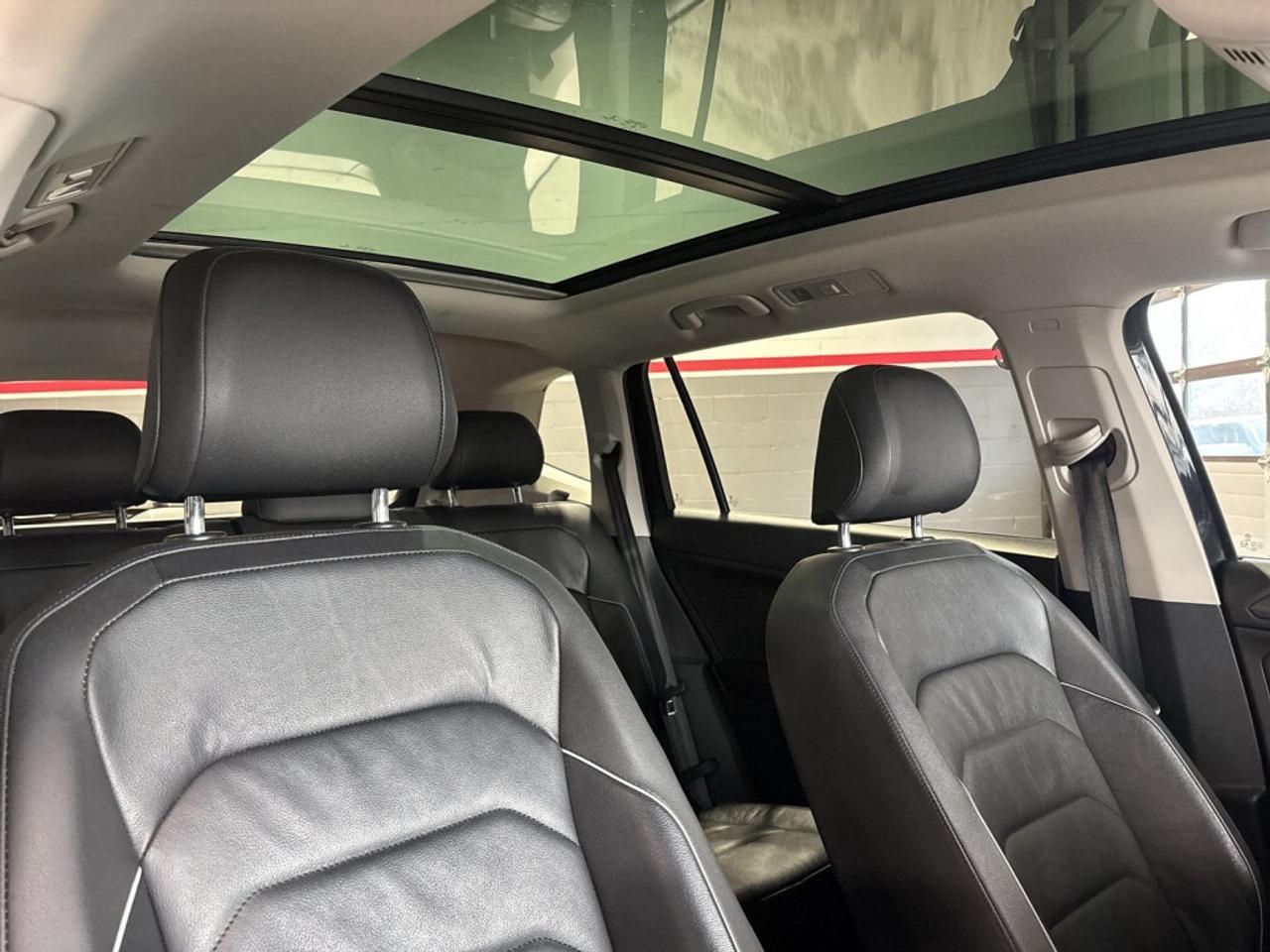 2020 Volkswagen Tiguan Highline 4MOTION / Remote Start / Leather / NAV / Photo