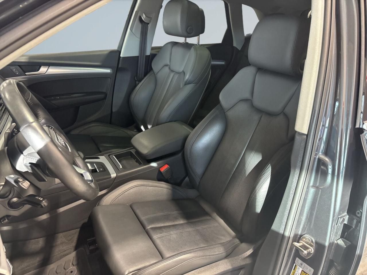 2020 Audi Q5 Technik/ No accidents/Compleat Service Records/Car Photo