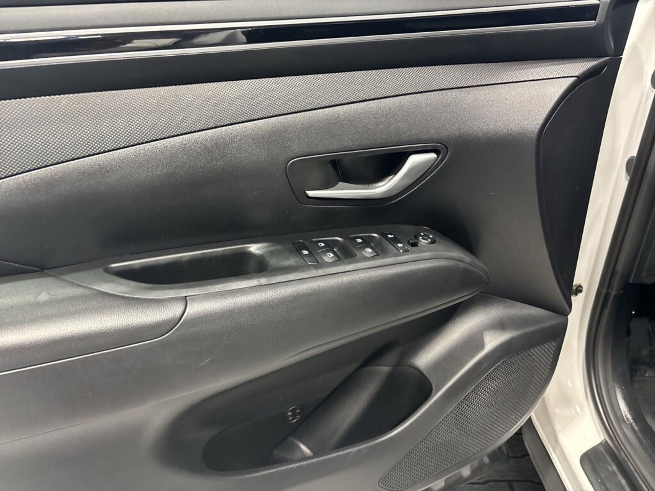 2022 Hyundai Tucson Preferred AWD / Lane Assist / Blind Spot Monitorin Photo