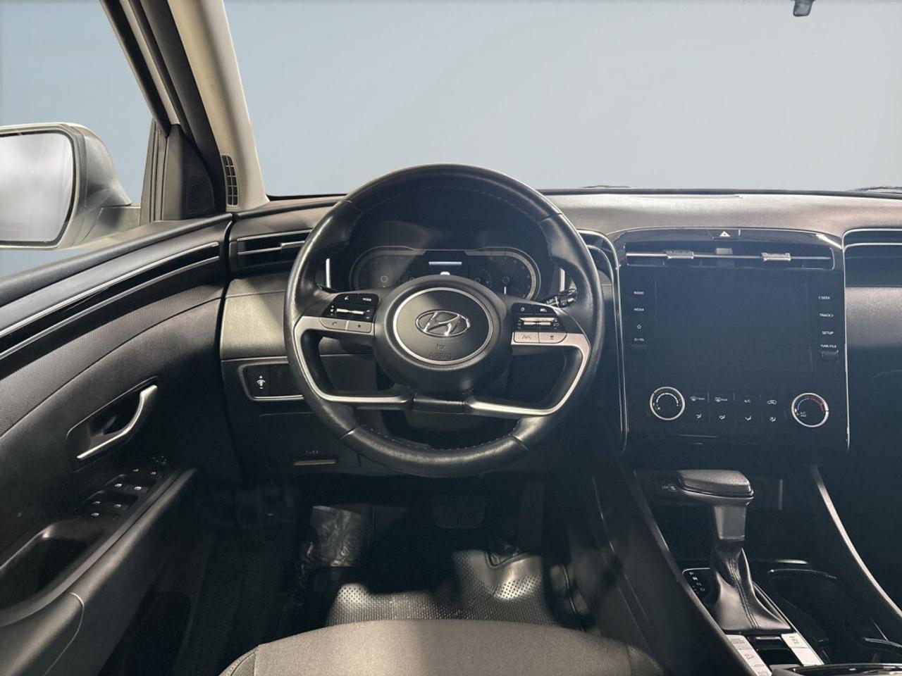 2022 Hyundai Tucson Preferred AWD / Lane Assist / Blind Spot Monitorin Photo