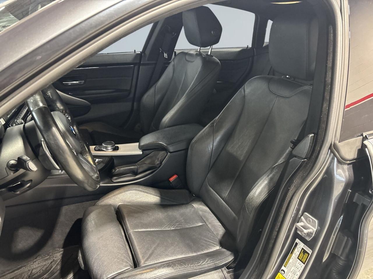 2019 BMW 440i xDrive xDrive M Sport Pkg / NAV / Sunroof / Leather / Bac Photo