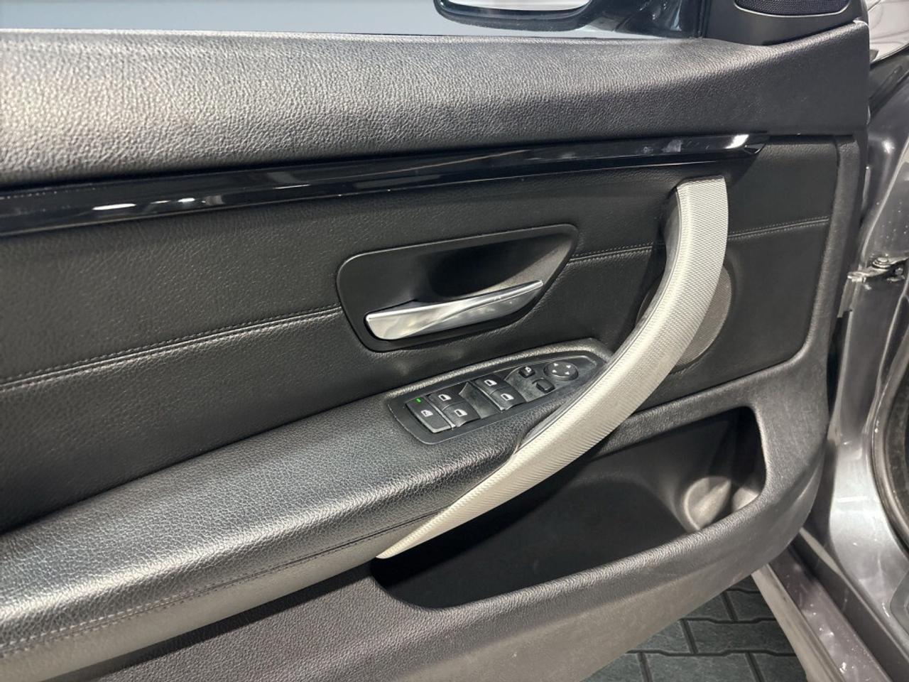 2019 BMW 440i xDrive xDrive M Sport Pkg / NAV / Sunroof / Leather / Bac Photo