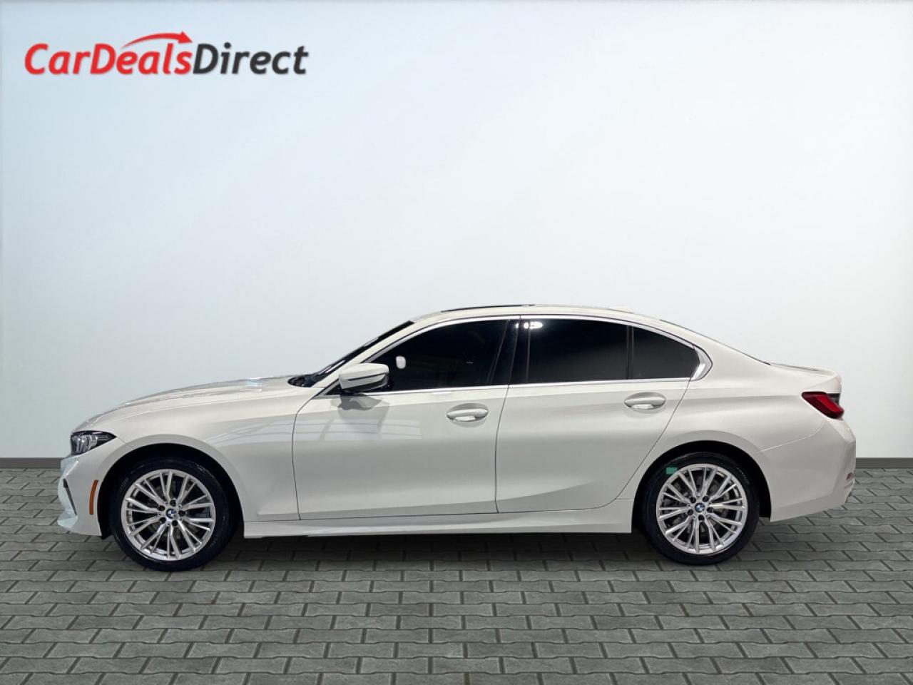 2024 BMW 330i i xDrive /Clean Carfax/One previses owner/Extra Cl Photo3