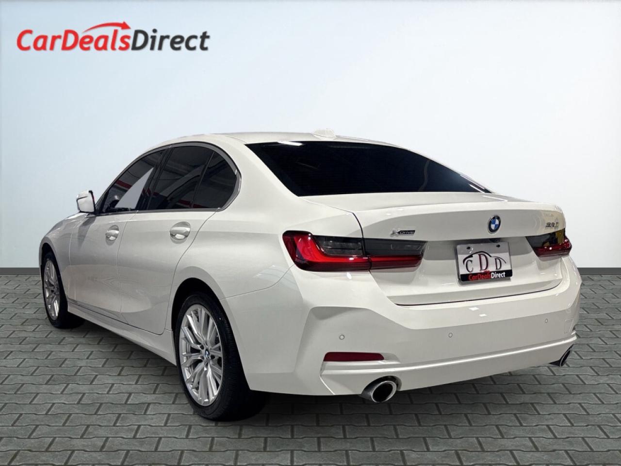 2024 BMW 330i i xDrive /Clean Carfax/One previses owner/Extra Cl Photo