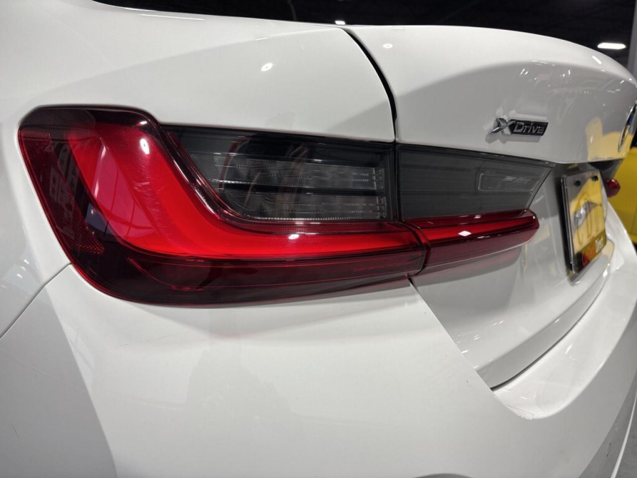 2024 BMW 330i i xDrive /Clean Carfax/One previses owner/Extra Cl Photo