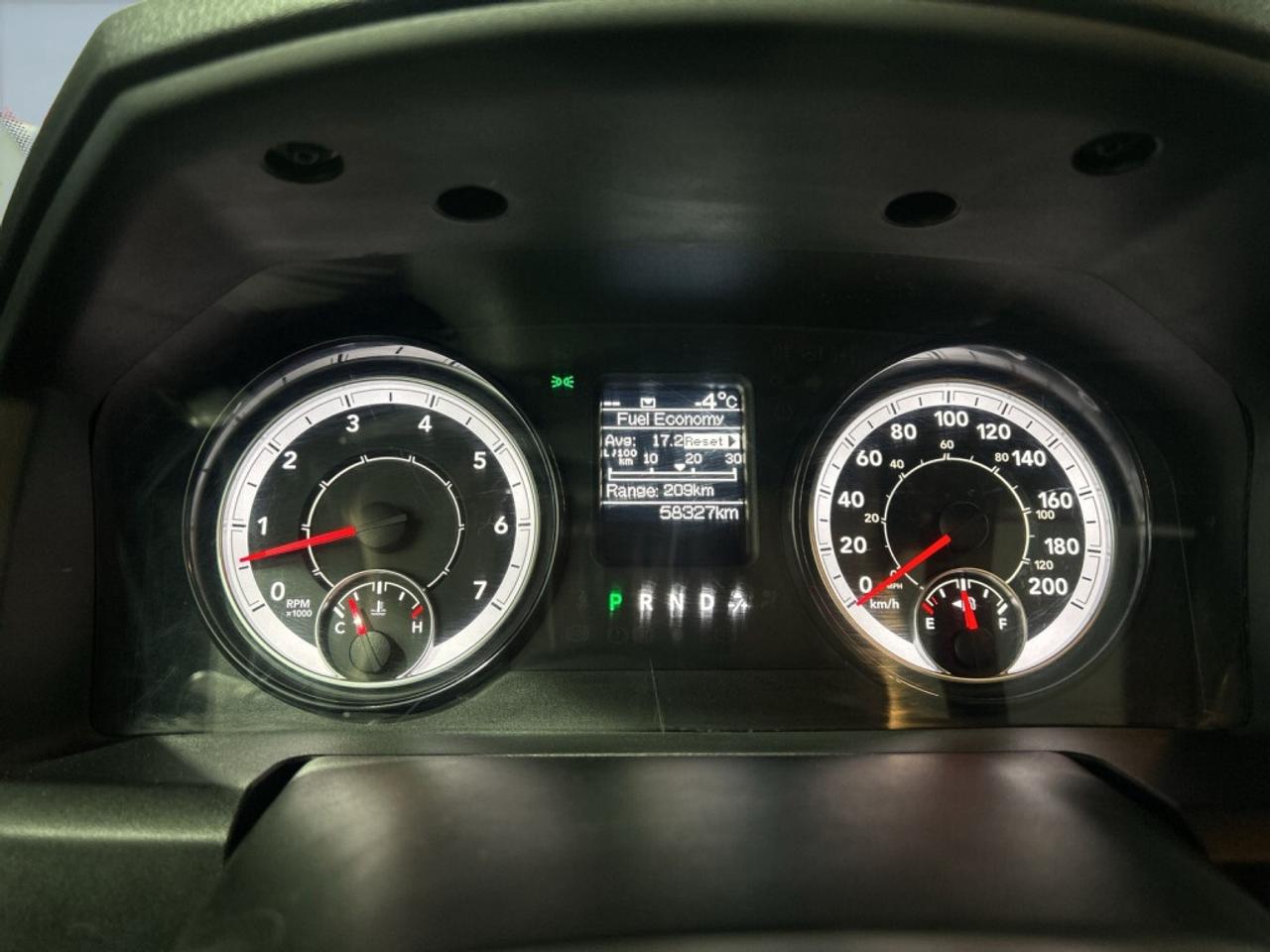 2023 RAM 1500 Classic SLT 4x4 /Express Appearance Pkg / Big Screen / NAV Photo