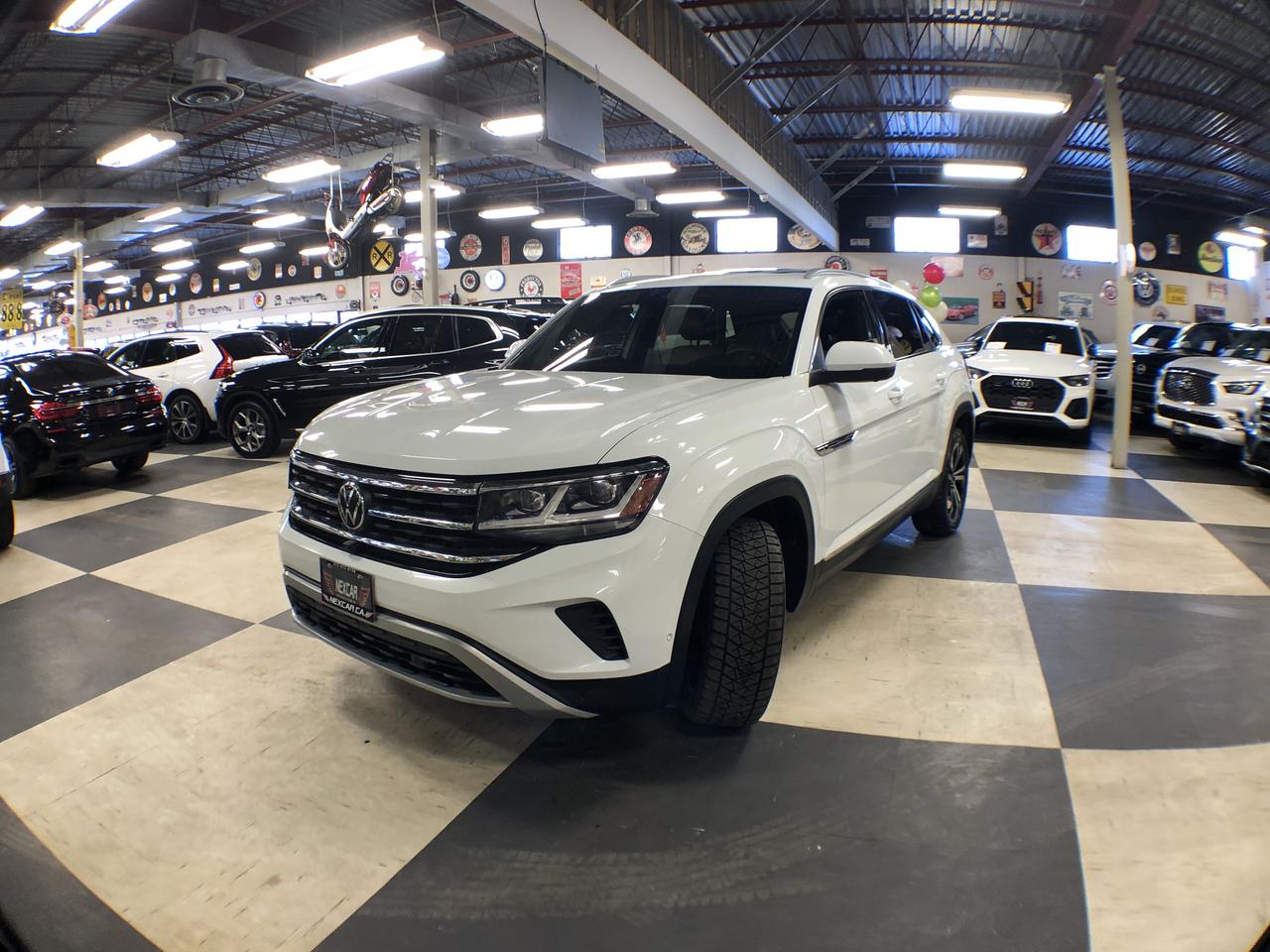 2021 Volkswagen Atlas CROSS SPORT EXECLINE AWD LEATHER PAN/ROOF NAV CAME Photo2