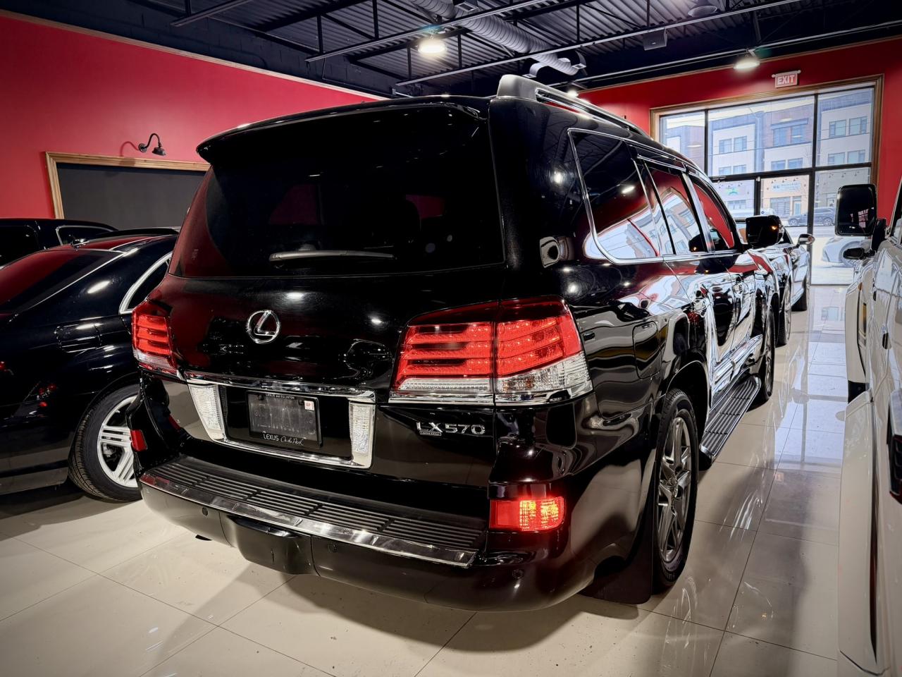 2013 Lexus LX 570 4WD 4dr Photo