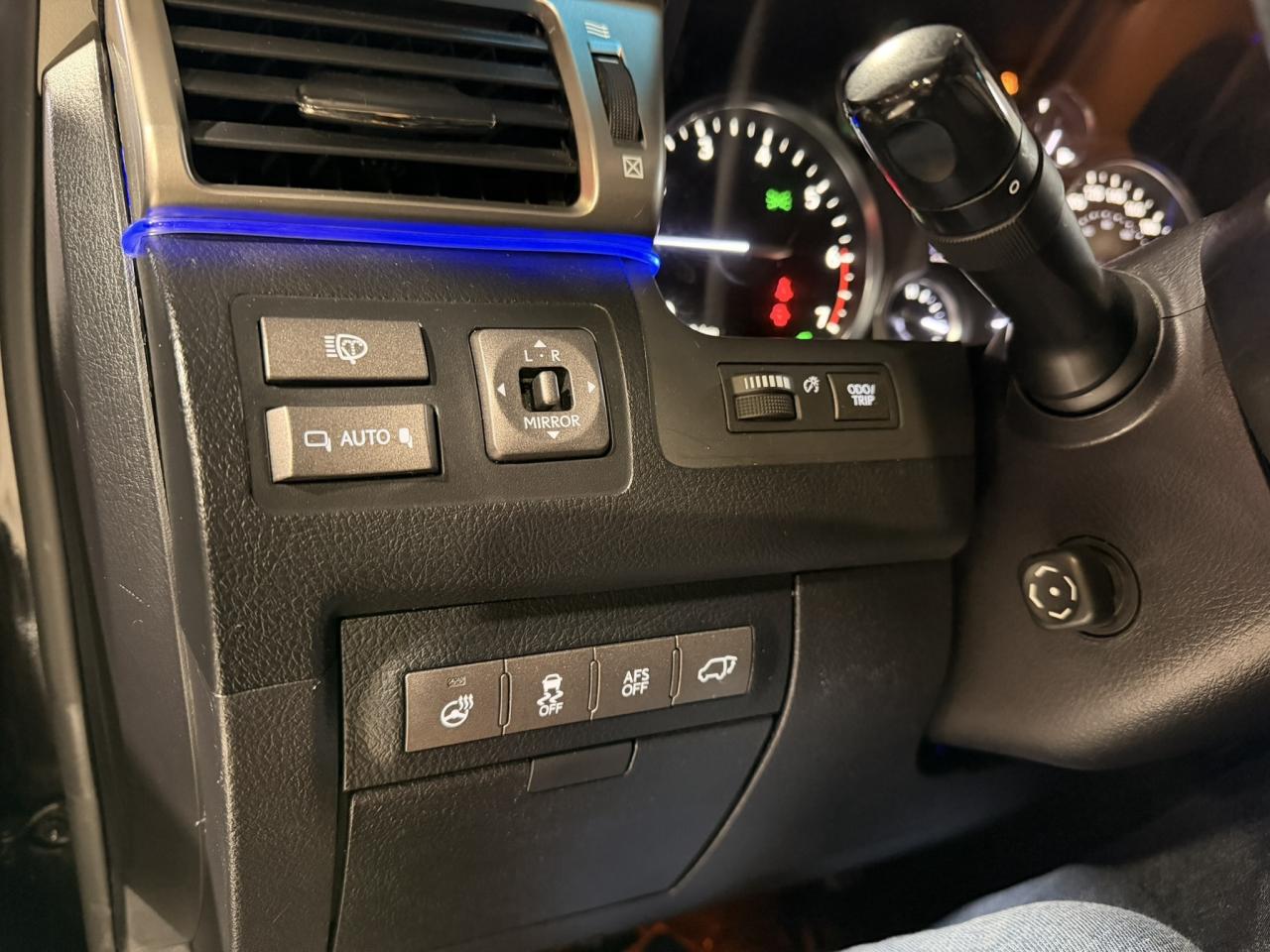 2013 Lexus LX 570 4WD 4dr Photo