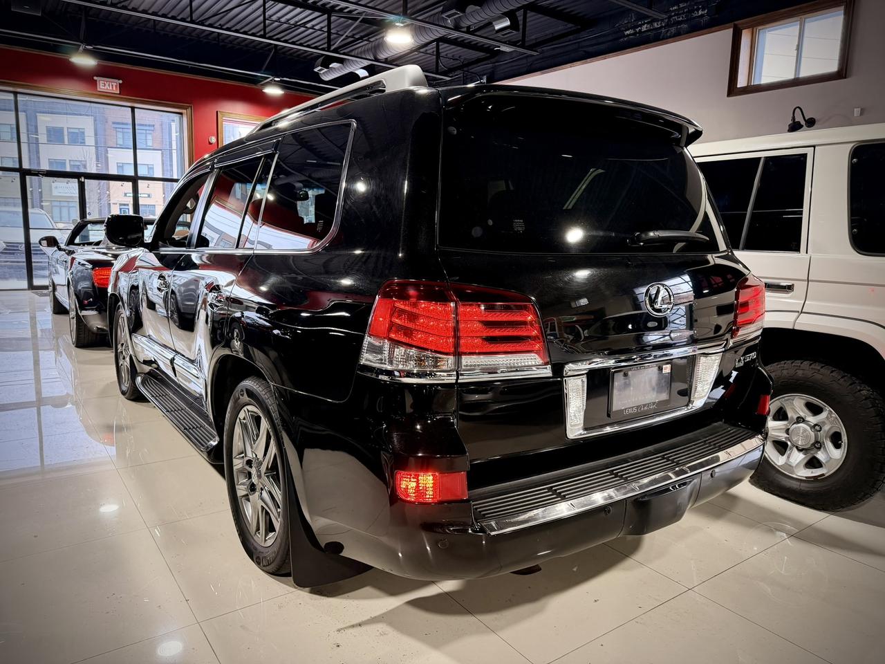 2013 Lexus LX 570 4WD 4dr Photo