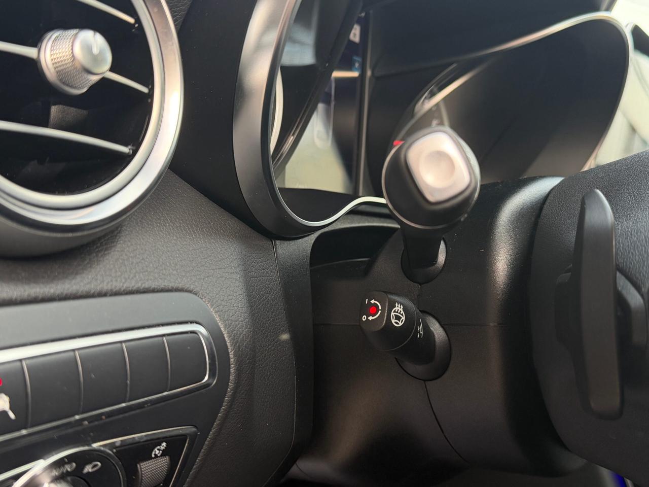 2021 Mercedes-Benz C-Class C 300   NO ACCIDENT   SUNROOF   360 CAMERA   AMBIE Photo