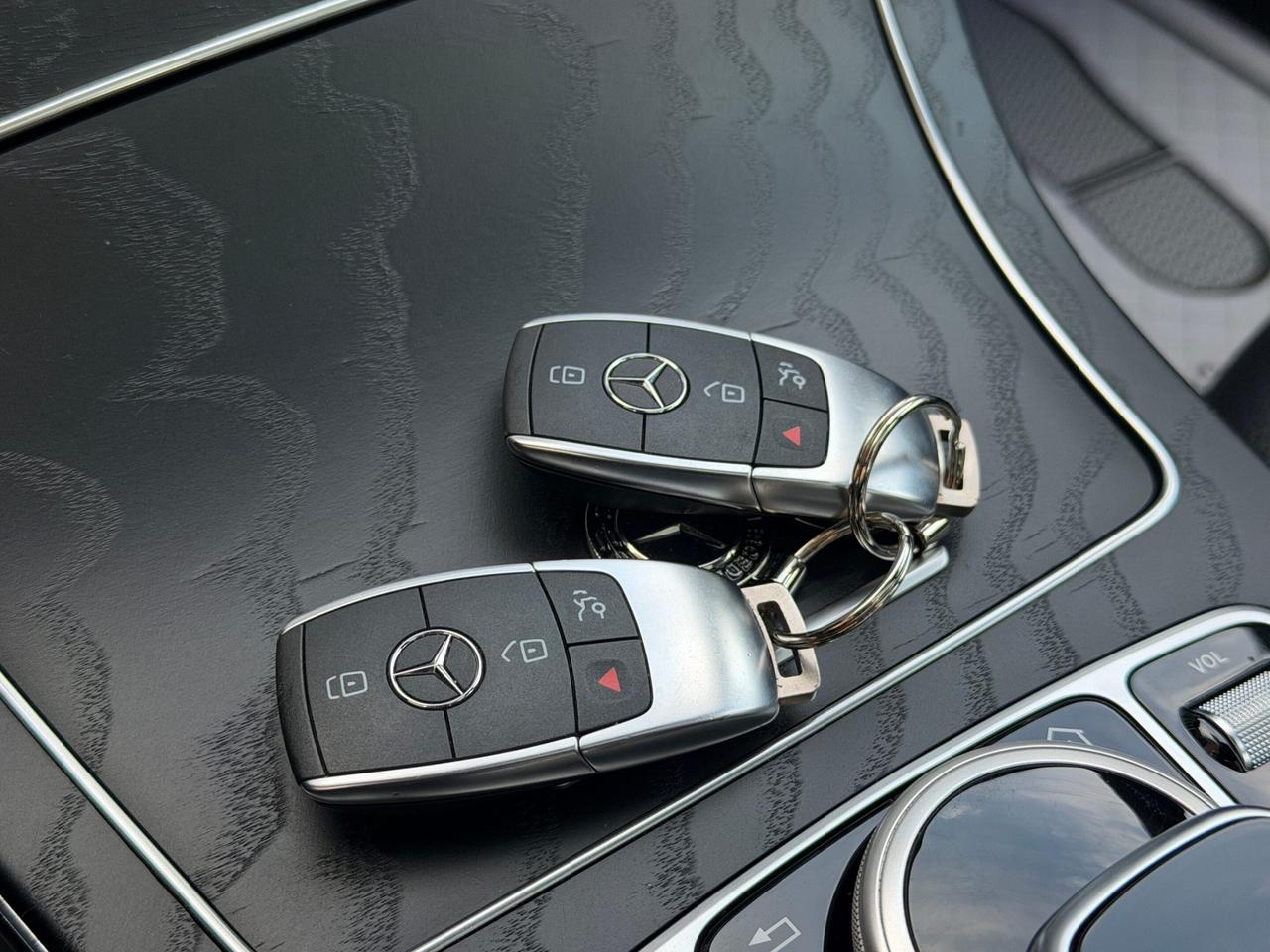 2021 Mercedes-Benz C-Class C 300   NO ACCIDENT   SUNROOF   360 CAMERA   AMBIE Photo