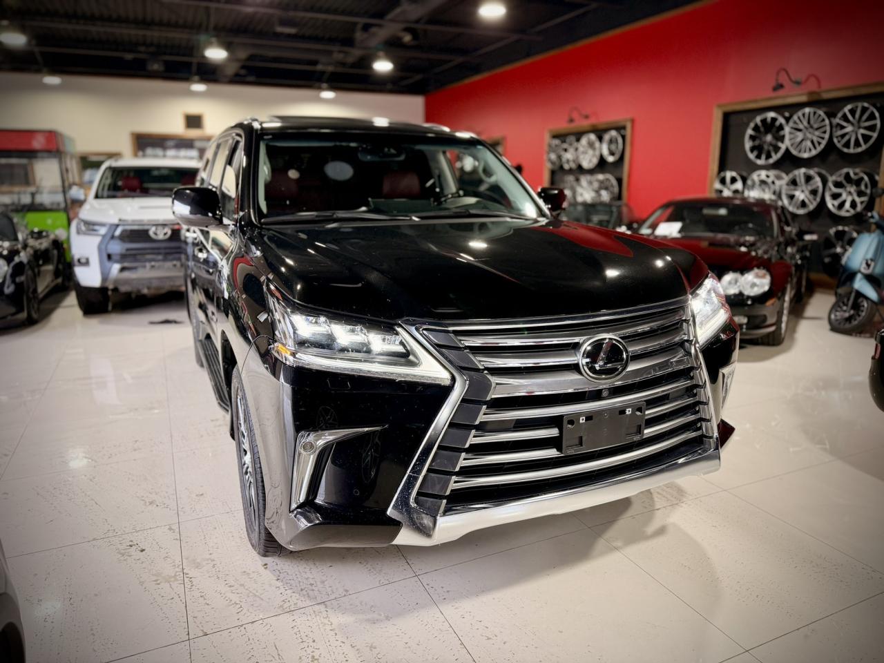 2021 Lexus LX LX 570 Auto Photo2