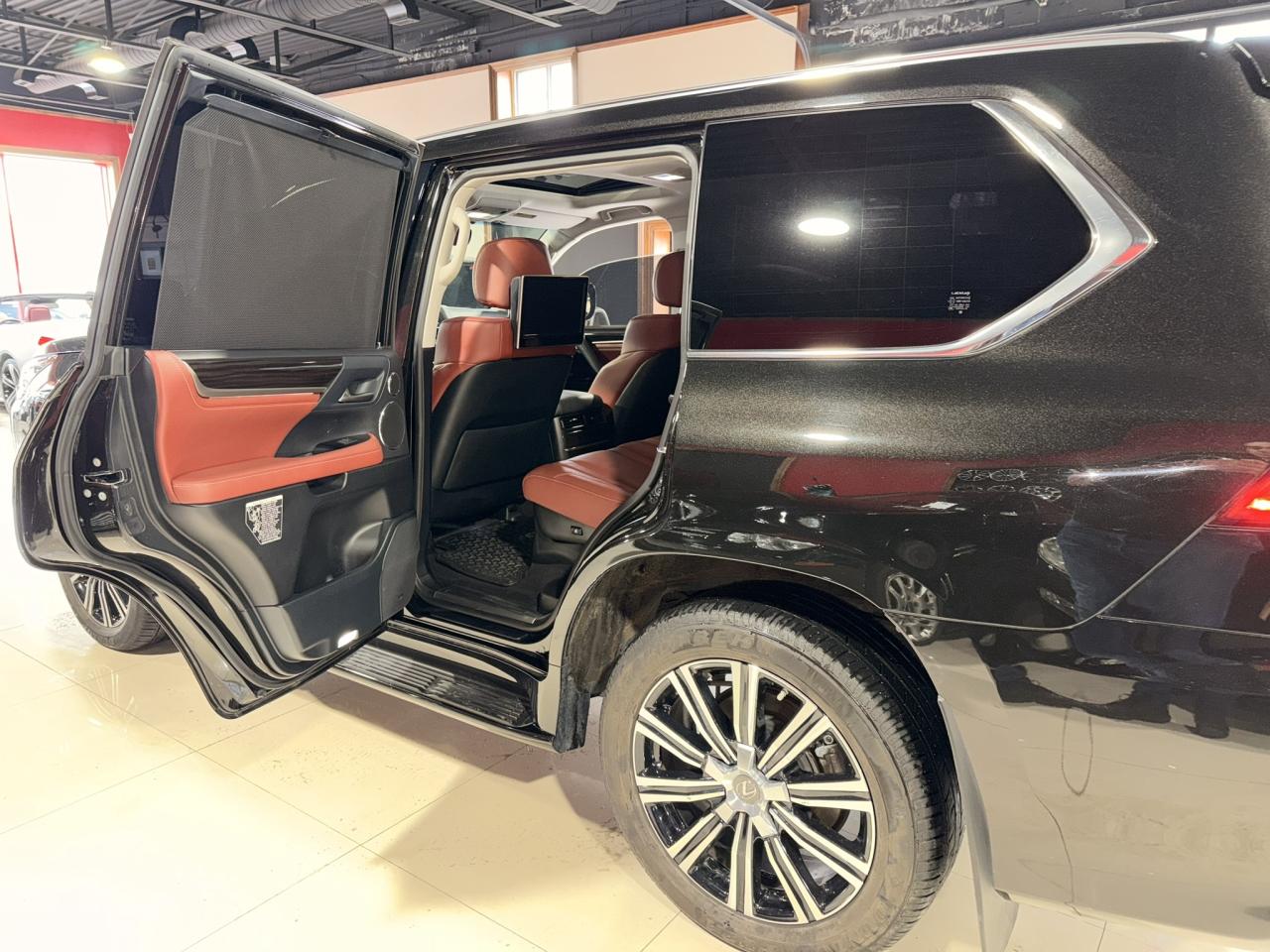 2021 Lexus LX LX 570 Auto Photo