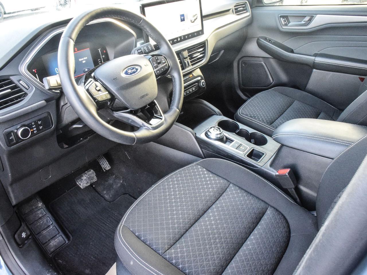 2023 Ford Escape Active Tech Pkg   Cold Weather Package Photo