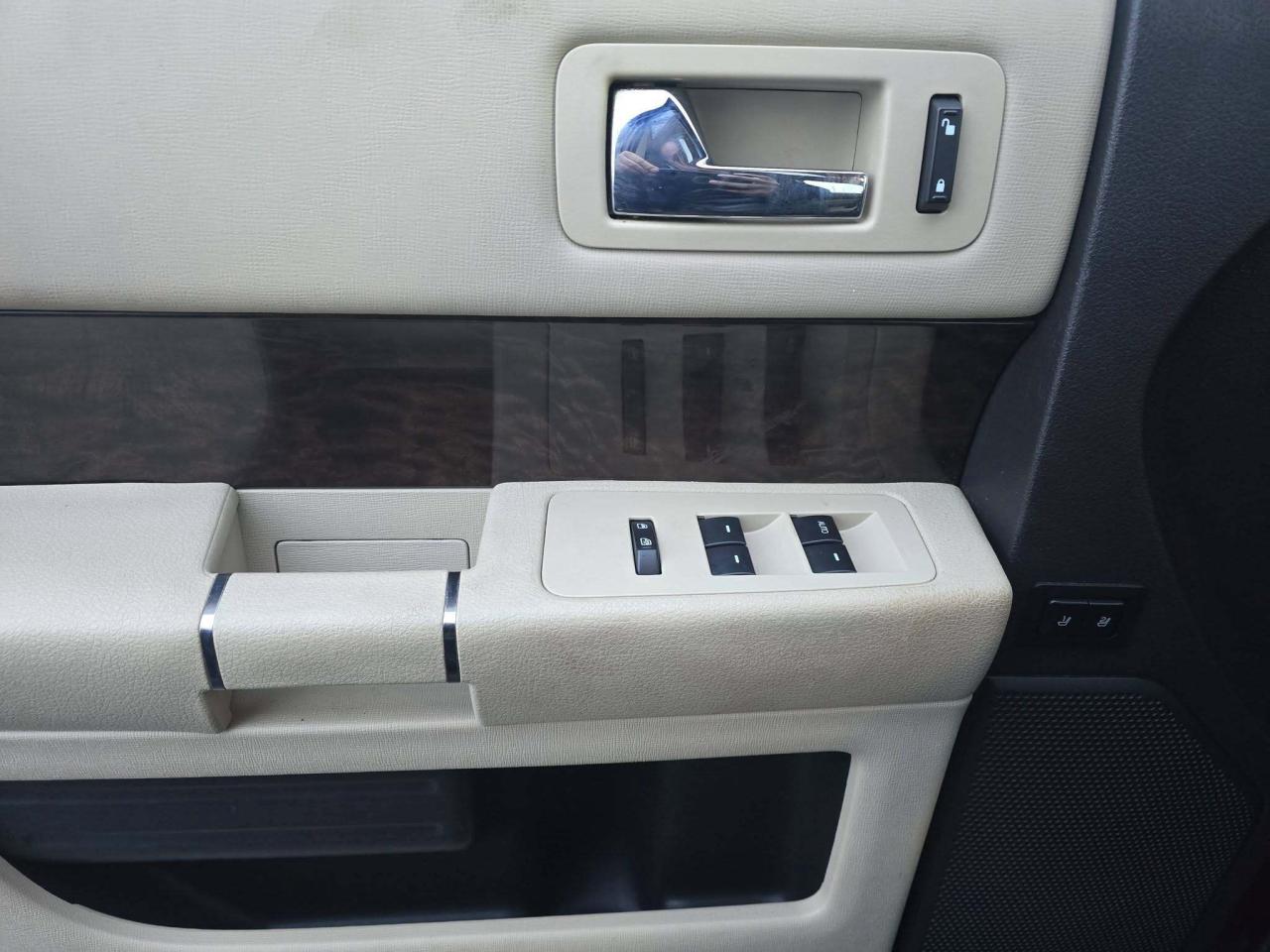 2014 Ford Flex 4DR LIMITED AWD Photo