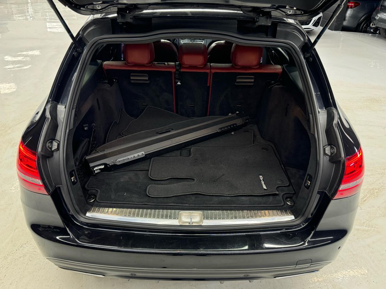 2019 Mercedes-Benz C300 AMG PKG|WAGON|NAV|360CAM|FCW|BSM|PANO|CARPLAY| Photo