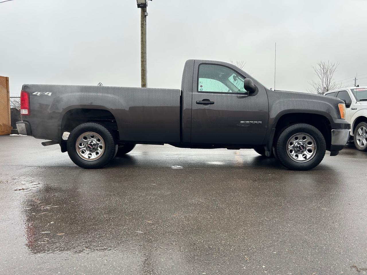 2010 GMC Sierra 1500 WT Photo