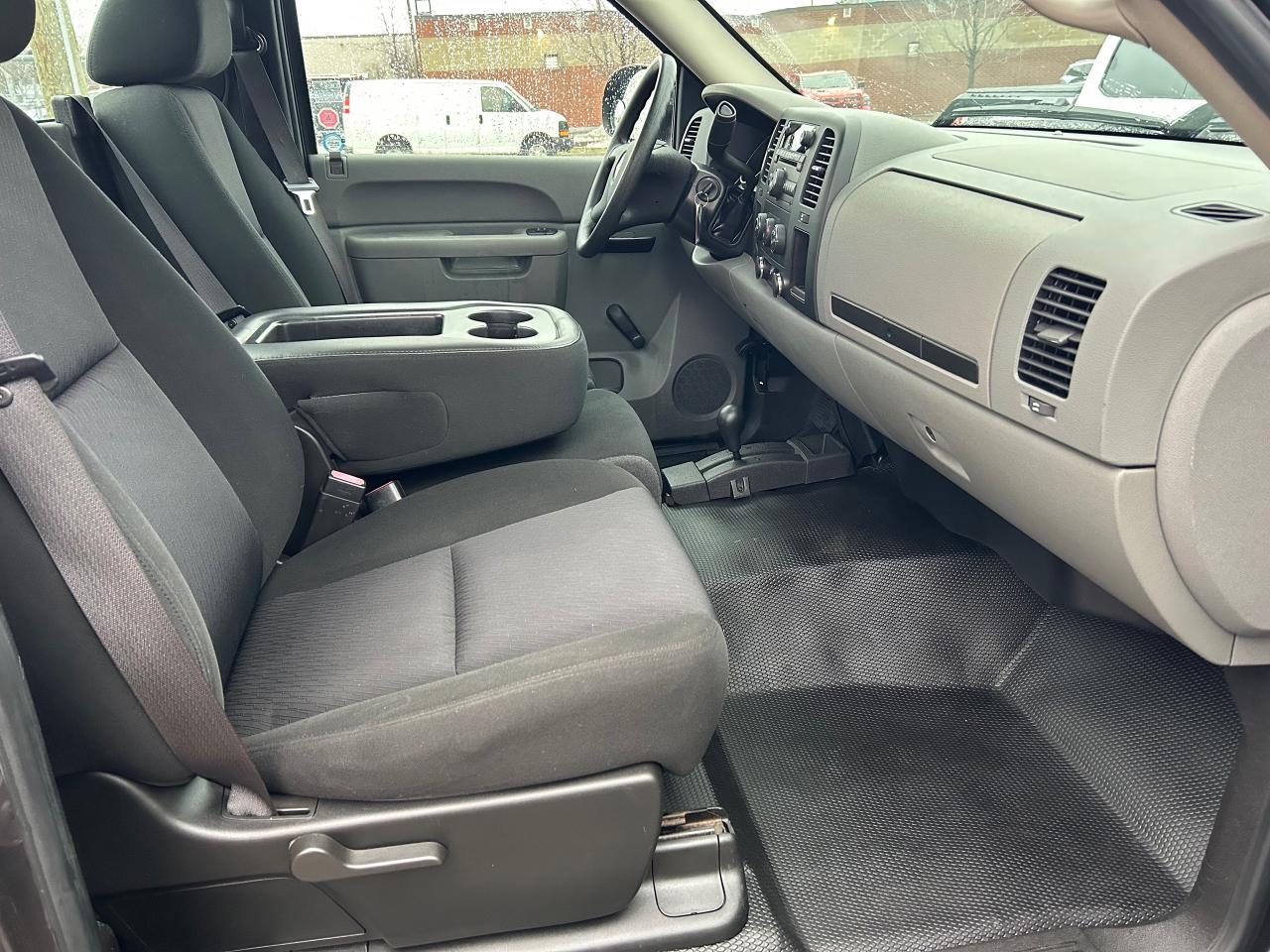 2010 GMC Sierra 1500 WT Photo