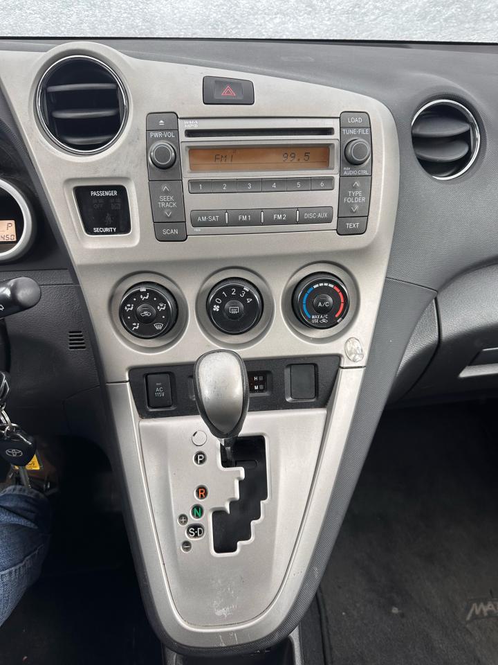 2009 Toyota Matrix XR Photo