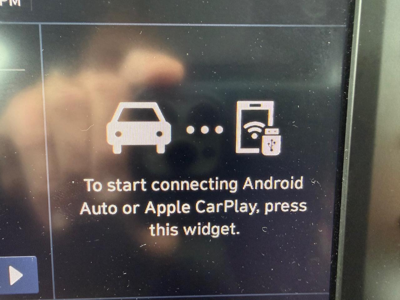 2025 Hyundai Elantra Preferred AutoStart! CarPlay! Heated Steering! Photo