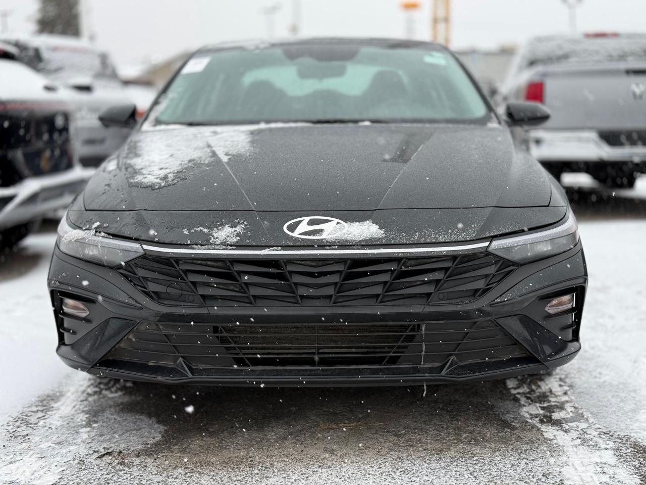 2025 Hyundai Elantra Preferred AutoStart! CarPlay! Heated Steering! Photo