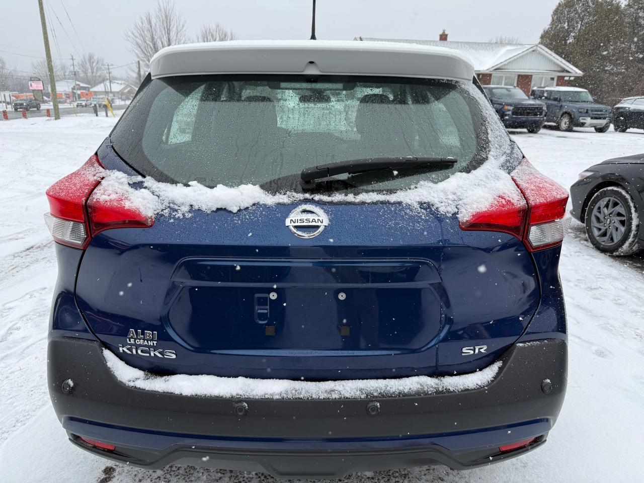 2020 Nissan Kicks SR Leather! AutoStart! Heated Seats! Photo3