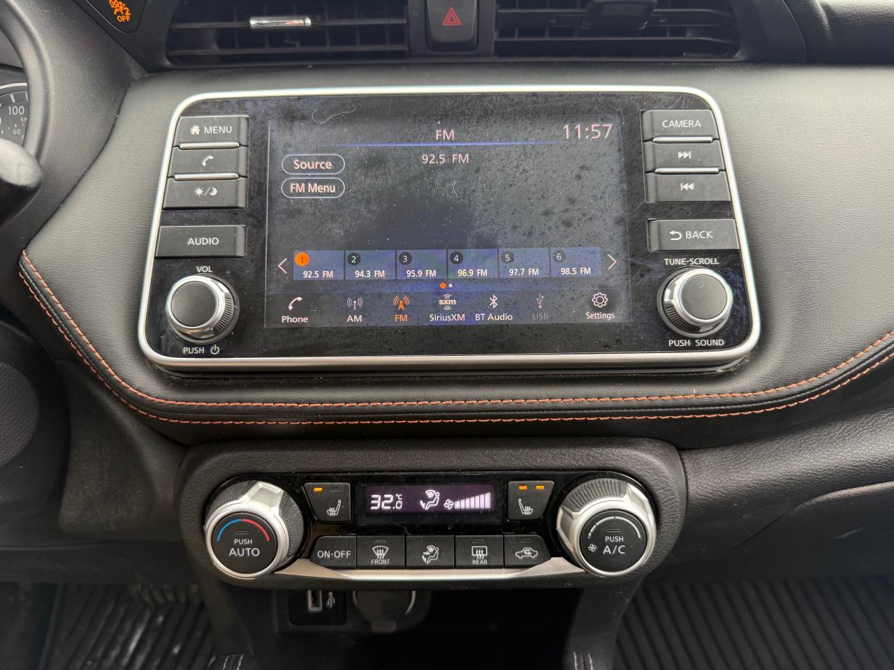 2020 Nissan Kicks SR Leather! AutoStart! Heated Seats! Photo