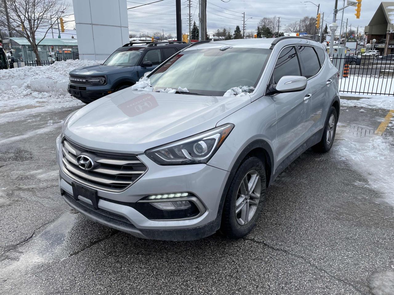 2018 Hyundai Santa Fe Sport 2.4L Premium AWD Photo2