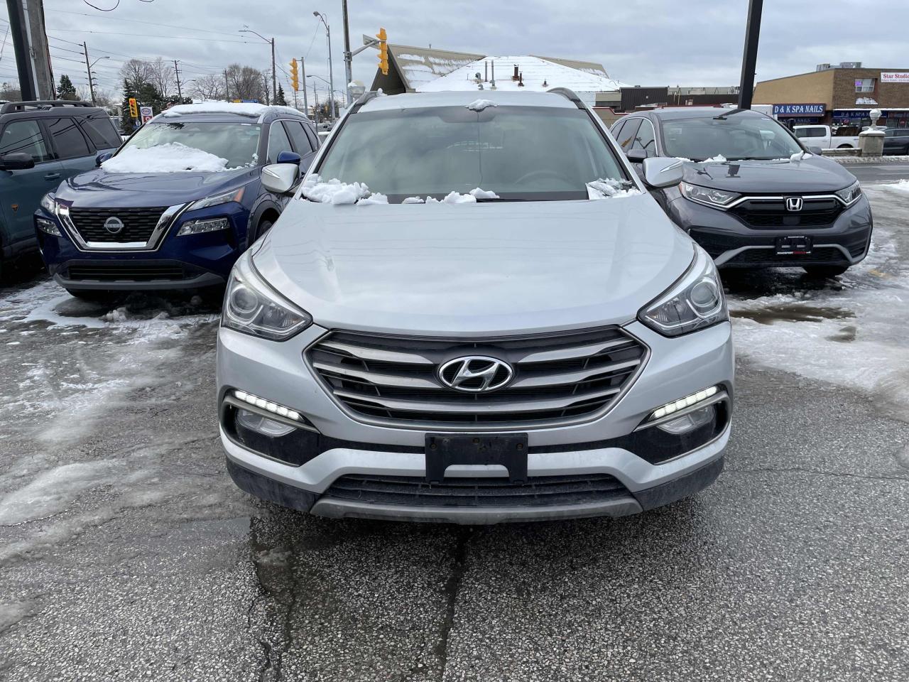2018 Hyundai Santa Fe Sport 2.4L Premium AWD Photo3
