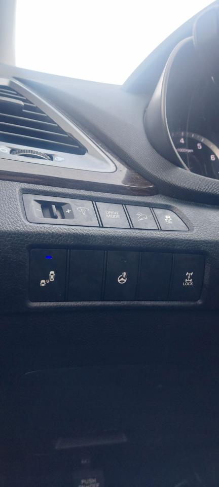 2018 Hyundai Santa Fe Sport 2.4L Premium AWD Photo